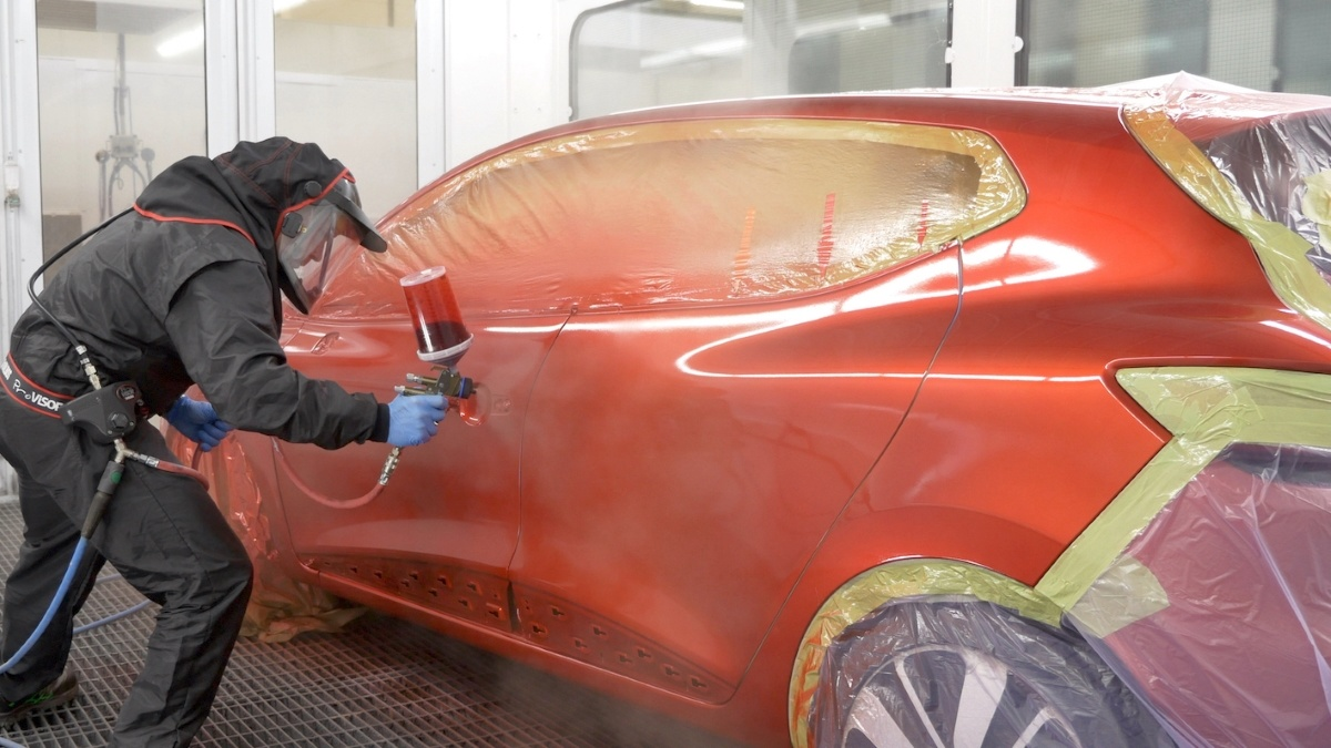 Standox details the repair process for tinted clearcoats in its latest video